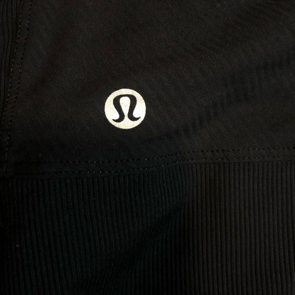 SOLD Lululemon In Flux Jacket - Picture 5 of 6